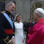 FELIPE VI y La Reina Leticia de España junto al Papa León XIV.